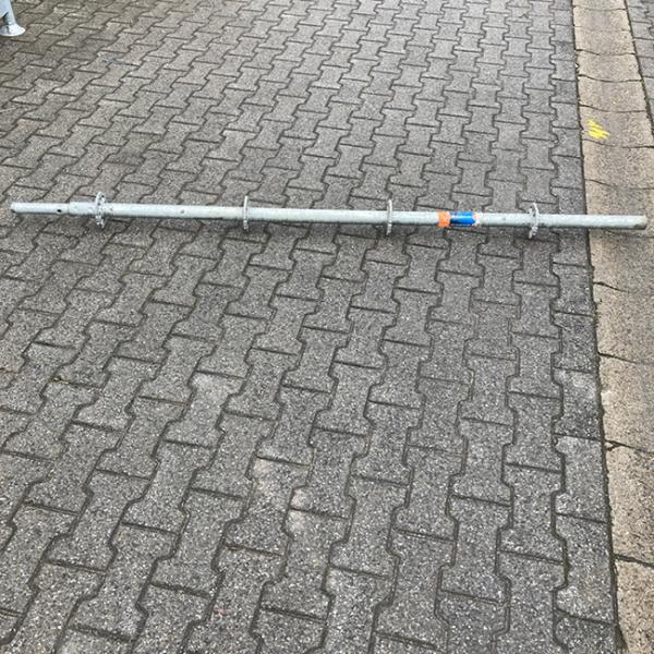 Ständer mit Rohrverbinder Ringscaff 2,00 m, gebraucht 