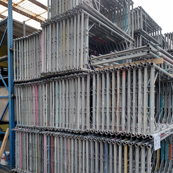 25x Vertikalrahmen Stahl Rux Super 100, 2,00 m, gebraucht 